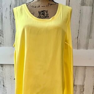 TOP SLEEVELESS SIZE 18/20W   NWT